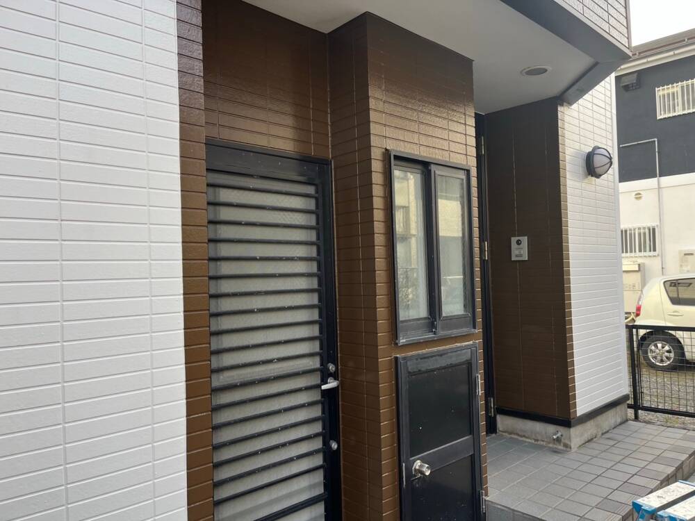 新潟県新潟市貸家　外壁補修・塗装工事